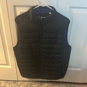 Men's Black Puffer Vest